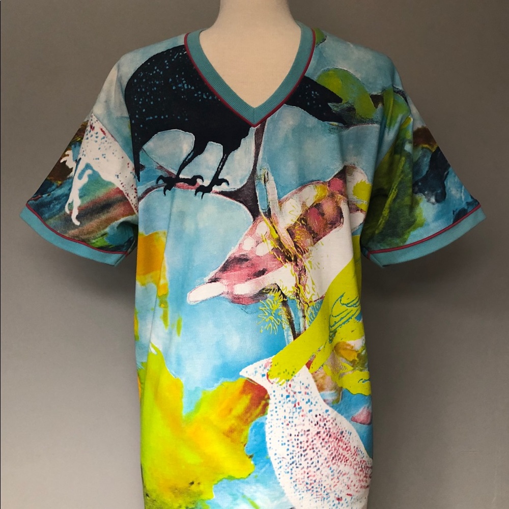 FABRIC BY BLACKBURN Mens V-Neck Luxury Tee Shirt